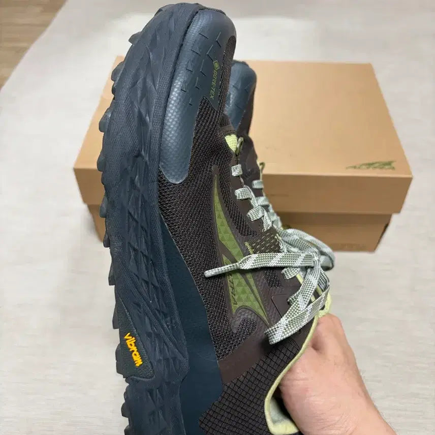 [BUNJANG] Roa Altra Team P5 GTX Sneakers / [275]로아 알트라 팀프5 GTX