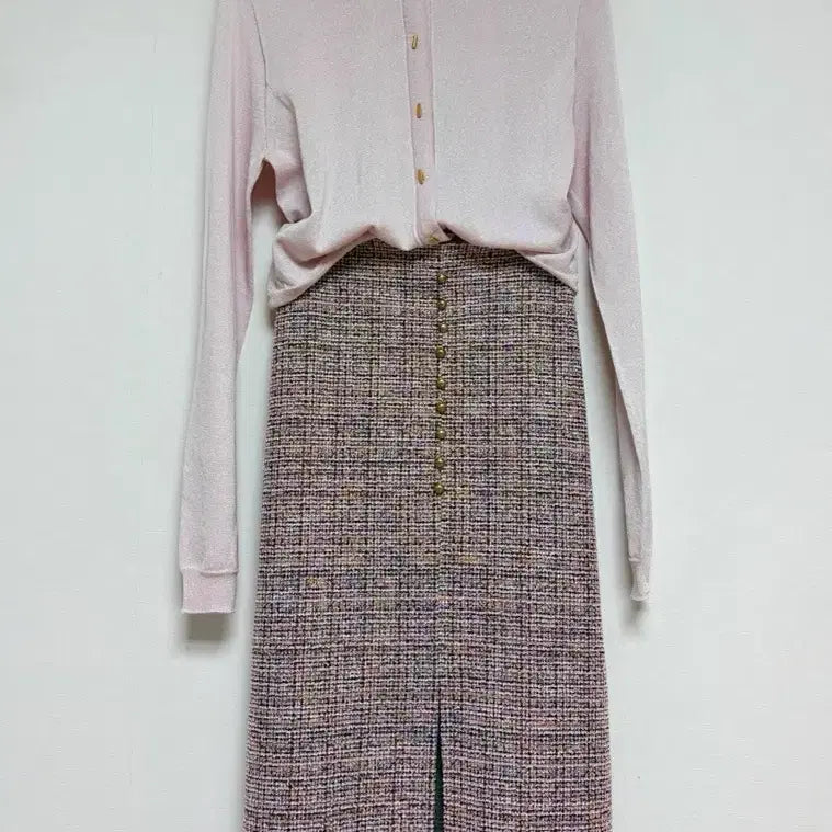 [SOLD OUT] 연보라 홀로그램 펄 크롭 가디건
