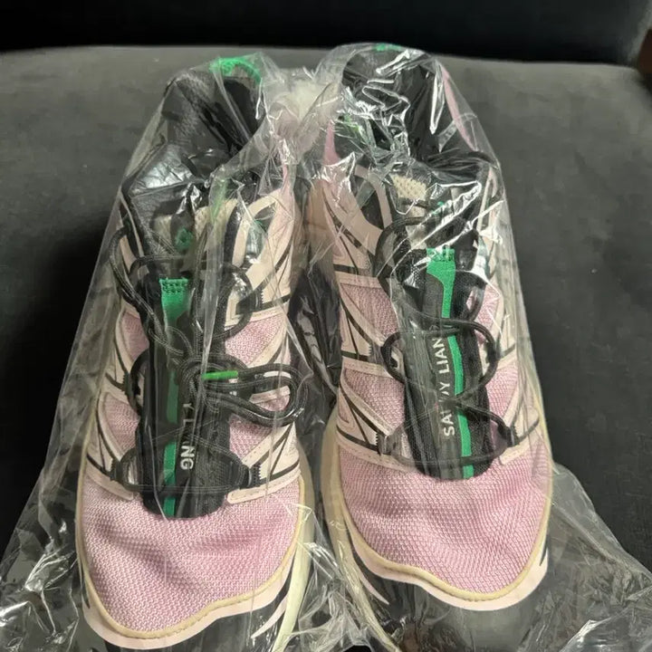 [BUNJANG] Salomon x Sandy Liang Speedcross Pink Sneakers 270 / 살로몬 X 샌디리앙 스피드크로스 핑크 운동화 270 사이즈