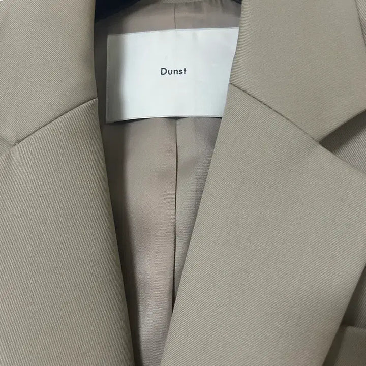 [BUNJANG] Dunst Essential 2 Button Wool Blazer / Dunst 던스트 베이지 자켓 (ESSENTIAL 2 BUTTON)