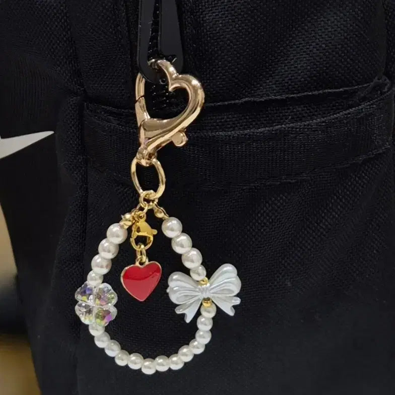 [BUNJANG] Handmade Pearl Keychain with Heart Ribbon / 하트 리본 진주 키링 2종 / 가방 키링 / 핸드메이드