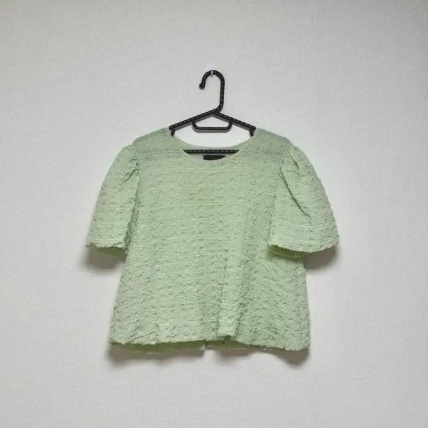 [SOLD OUT] 연그린 퍼프 반팔 블라우스