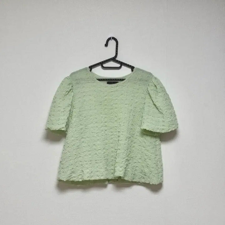 [SOLD OUT] 연그린 퍼프 반팔 블라우스