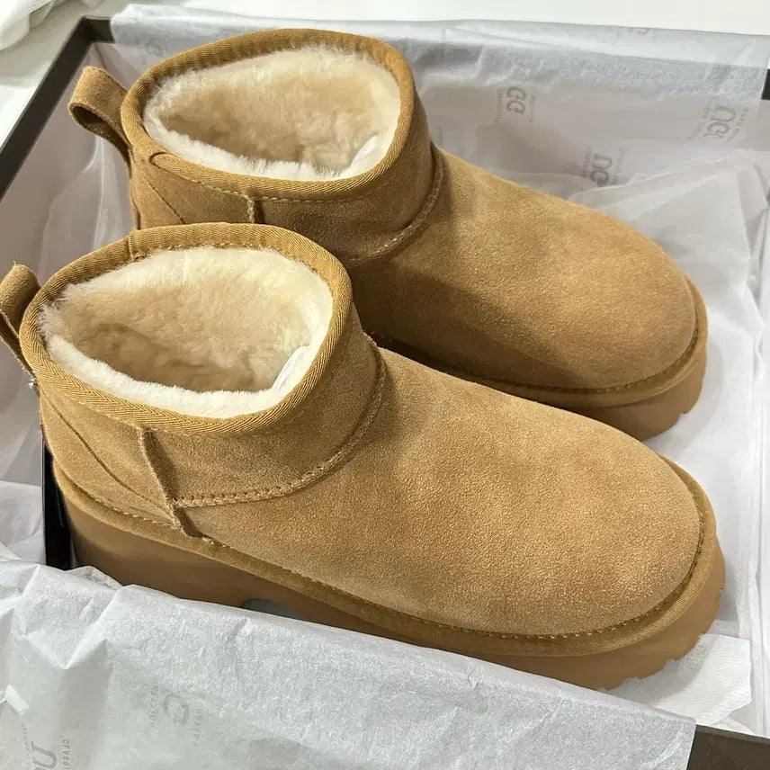 [BUNJANG] UGG Boot/Shoe/Slipper Bundle / 정품 어그 3종 정리 (새상품2 + 1회착용 )