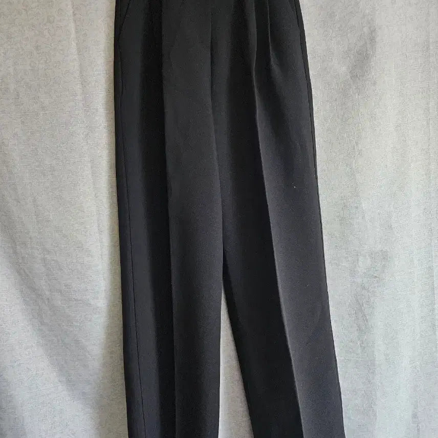 [BUNJANG] Black Pin Tuck Slacks / 핀턱주름 블랙 슬렉스