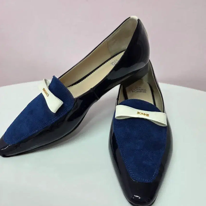 [SOLD OUT] 슈콤마보니 네이비 스웨이드 로퍼 360