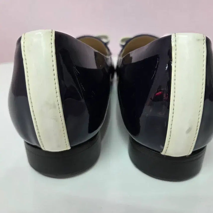 [SOLD OUT] 슈콤마보니 네이비 스웨이드 로퍼 360