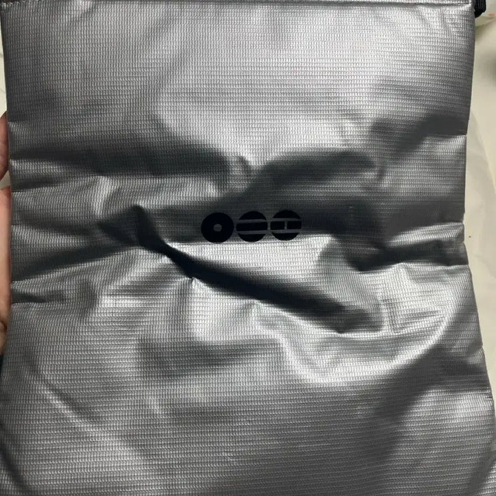 [SOLD OUT] [BUNJANG] BTS Arirang Laptop Pouch / 방탄 아리랑 Laptop Pouch