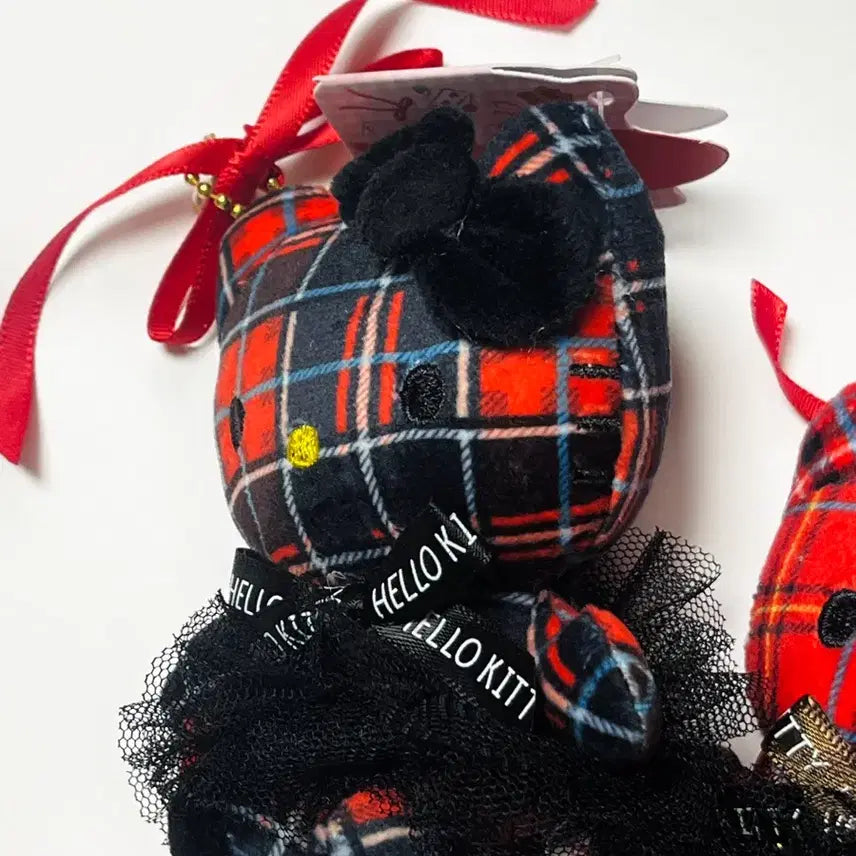 [BUNJANG] Hello Kitty Tartan Check Ballerina Core Doll Keychain / 새상품) 발레코어 타탄체크 키티 인형 키링
