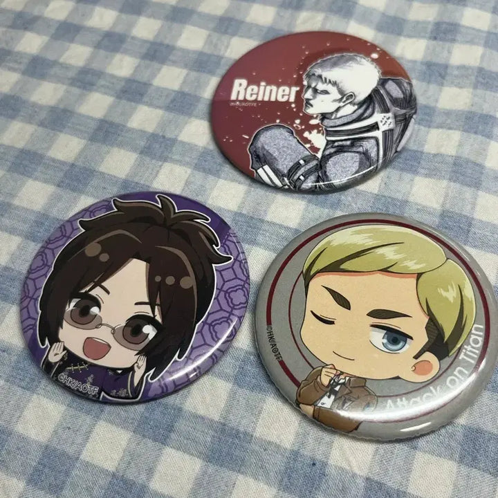 [BUNJANG] Attack on Titan Badge Set - Erwin, Hanji, Reiner / (일괄)진격의거인 벳지 뱃지 엘빈 한지 라이너
