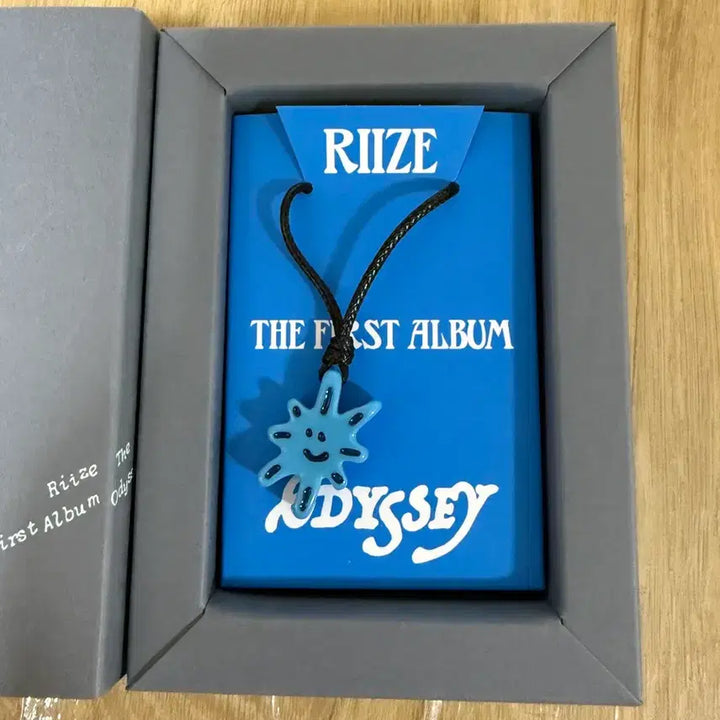 [BUNJANG] RIIZE Album, Photocard, Binder Bundle Set / 라이즈 개봉 앨범, 포카, 바인더 일괄 판매