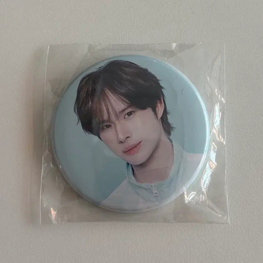 [SOLD OUT] 투어스 경민 일본 42:CLUB 가챠 캔뱃지