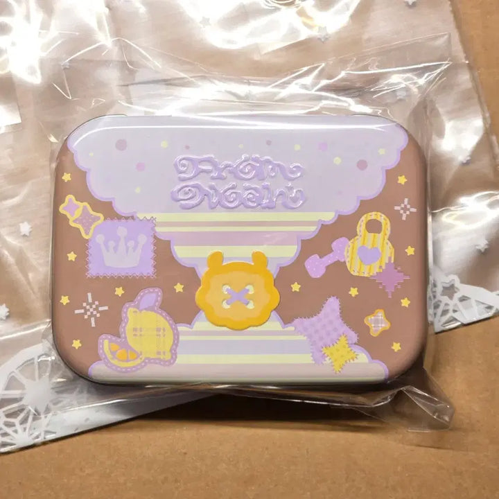 [SOLD OUT] 미개봉)PLAVE 플레이브 십카페 노아 생일쿠키 틴케이스-은호 럭드 포카