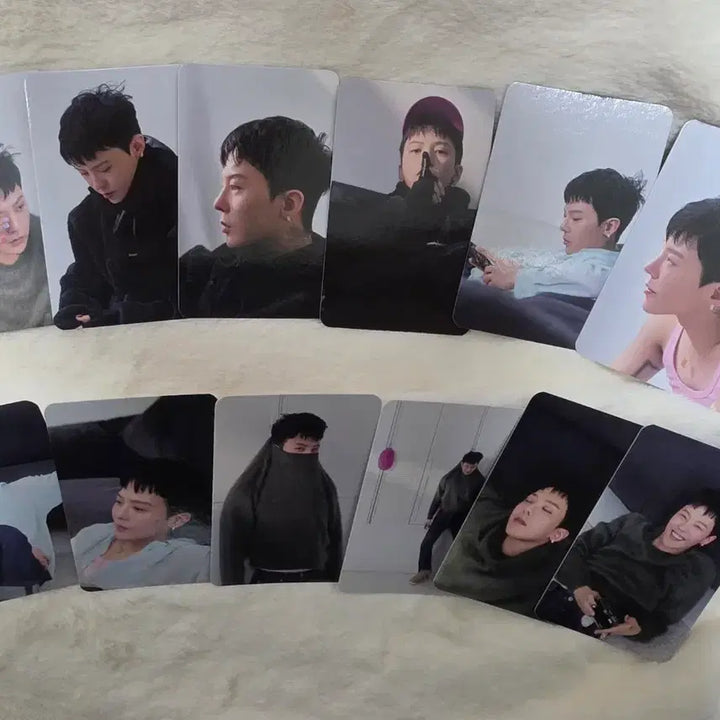 [SOLD OUT] 지드래곤 팸키트 캘린더포카 + 포카홀더 일괄