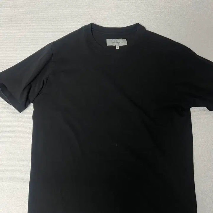 [SOLD OUT] 브라운야드 에센셜 티셔츠 (다크 네이비,블랙) 5
