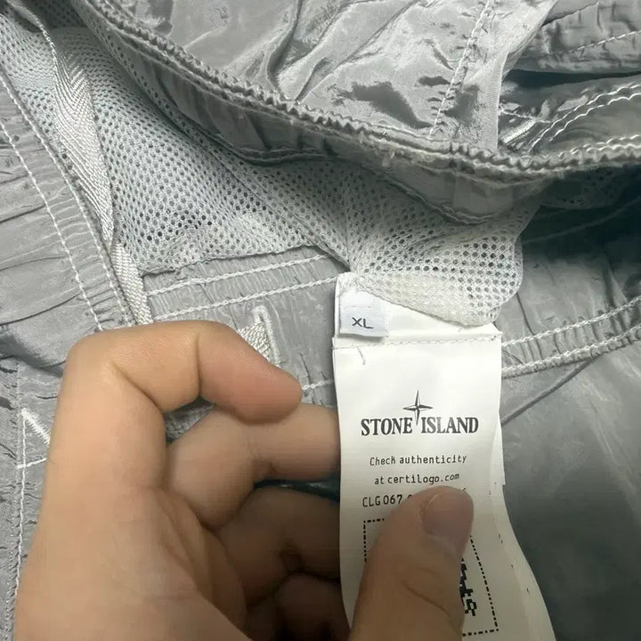 [SOLD OUT] [xl] 스톤아일랜드 나일론 메탈 반바지 (가격제안)