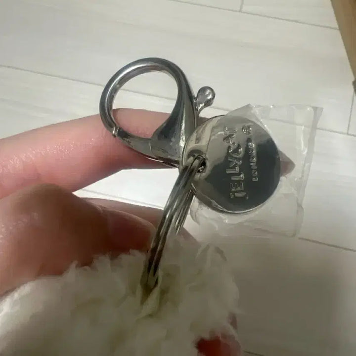 [BUNJANG] Jellycat Scotty Dog White Puppy Keychain / 젤리캣 스코티 도그 흰강아지 키링