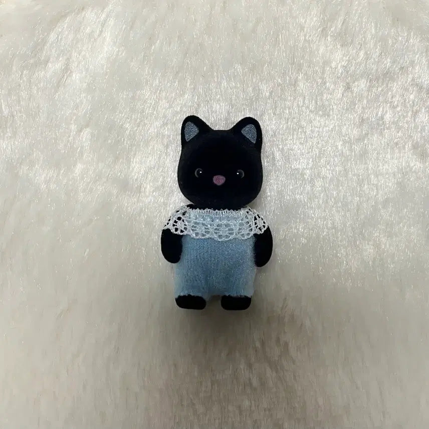 [BUNJANG] Sylvanian Families Black Cat Baby Figure / 실바니안 검정고양이 아기
