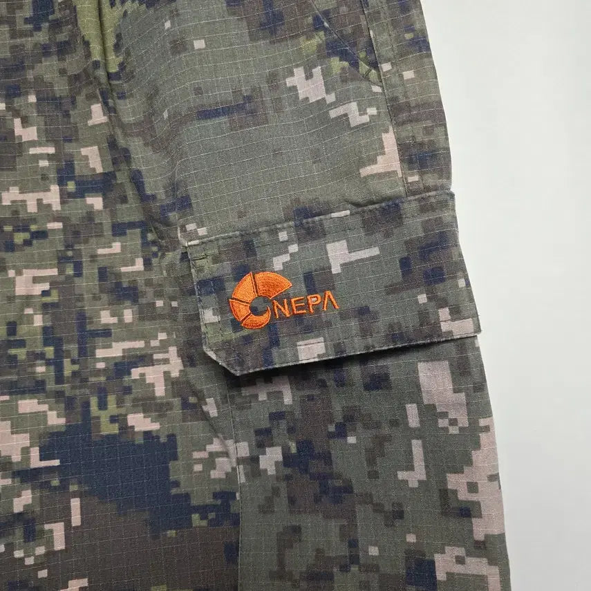[SOLD OUT] [NEPA] 남성 디지털 카모패턴 카고 반바지 XL