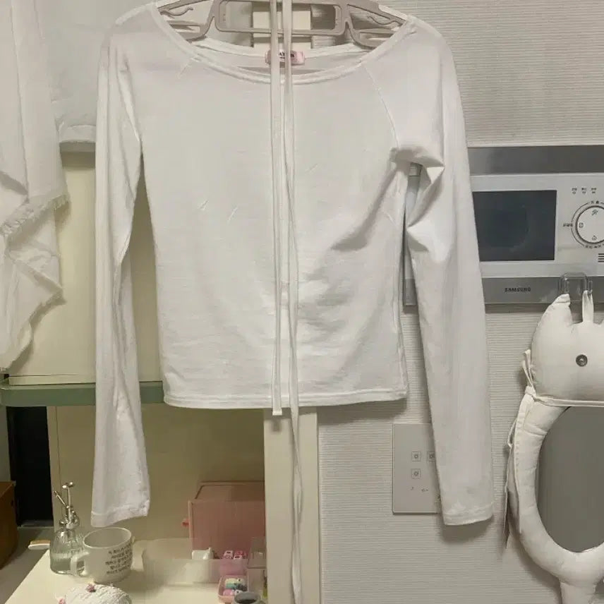 [SOLD OUT] 메이윤 끈포인트+ 긴팔 보트넥 원단굿