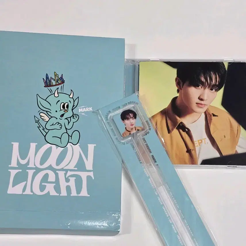 [BUNJANG] NCT DREAM Mark Moonlight Mug Holder Version Photocard / 엔시티드림 일본 문라이트 머들러버전 마크