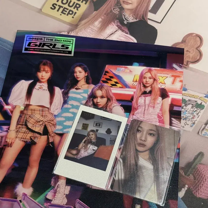 [BUNJANG] aespa Girls Ningning Real World Version Album Set / 에스파 걸스 개봉앨범 리얼월드버전 닝닝풀세트(포토카드2+접지포스터)양도