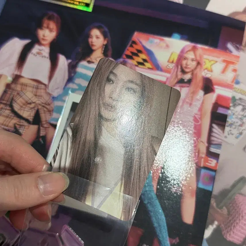 [BUNJANG] aespa Girls Ningning Real World Version Album Set / 에스파 걸스 개봉앨범 리얼월드버전 닝닝풀세트(포토카드2+접지포스터)양도