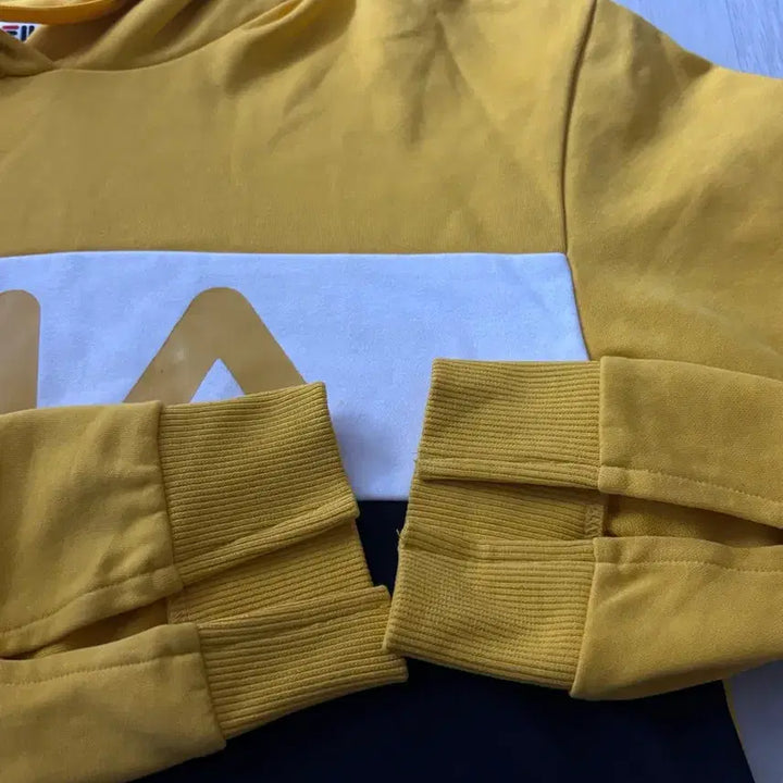 [BUNJANG] Fila Hoodie S Size / 휠라 후드티 S