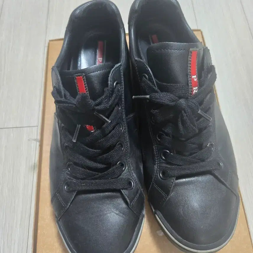 [BUNJANG] Prada Black Leather Sneakers / 프라다 블랙 가죽 스니커즈 운동화 275
