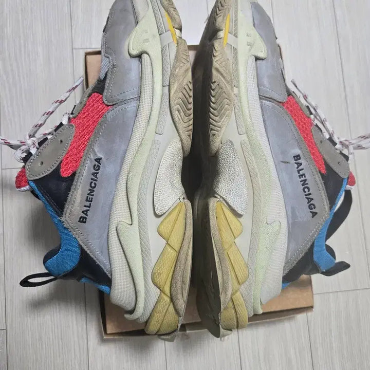 [BUNJANG] Balenciaga Triple S Multi Sneakers / 발렌시아가 트리플S 멀티 43 사이즈