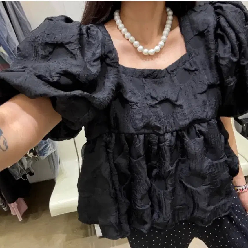 [BUNJANG] Puff Bubble Blouse - Black / <미착용 새상품> 퍼프 버블 블라우스 <블랙>