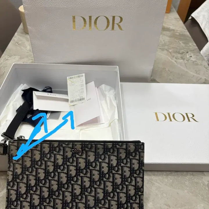 [BUNJANG] Dior Clutch Bag A5 / 디올 클러치백a5 (풀박스) 2번째 사진 참고