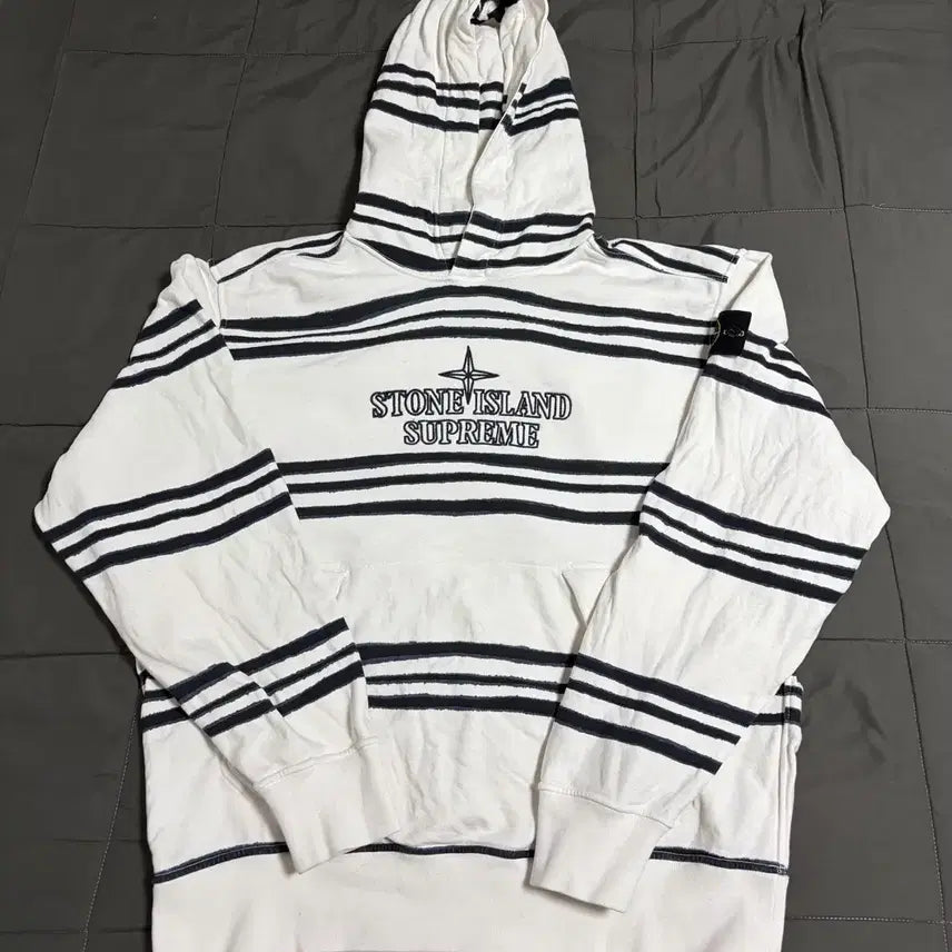 [SOLD OUT] 스톤아일랜드 슈프림 워프 스트라이프 후드 L사이즈