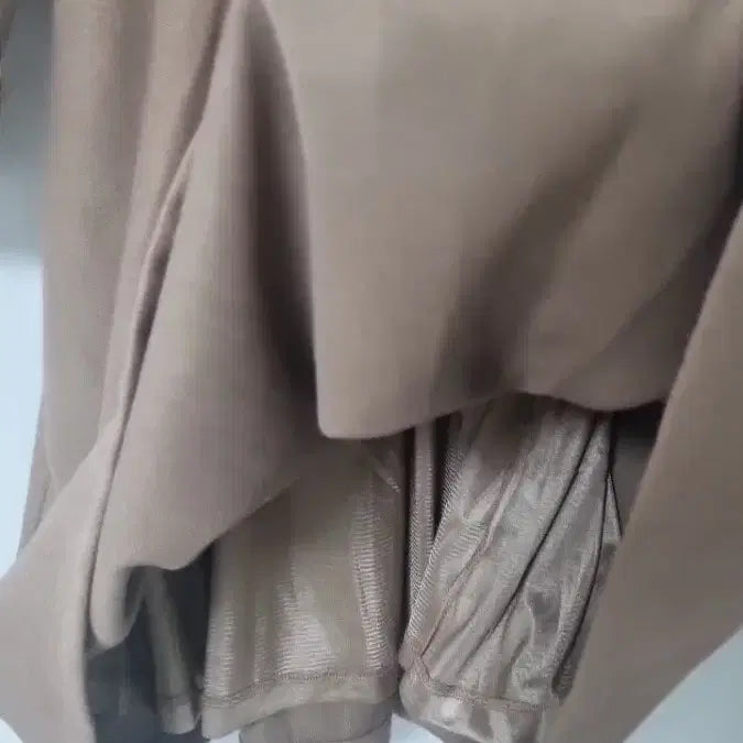 [BUNJANG] CHIC LINE Beige Dress S - Guest Look / 시크라인 베이지 원피스 S 하객룩 (드라이크리닝 완료)