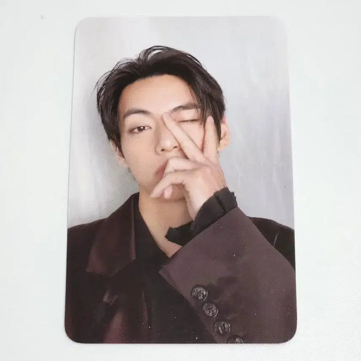 [BUNJANG] BTS V Arirang Armyzone Photocard / bts 방탄 아리랑 아미존 포카 태형 arirang armyzone v