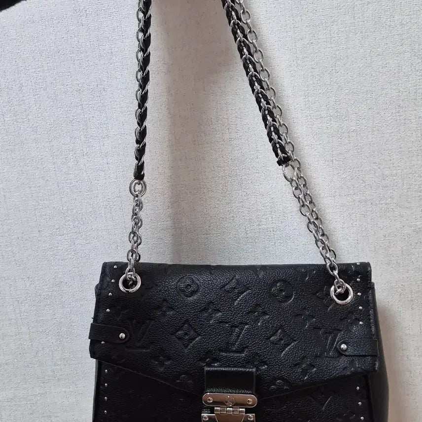 [SOLD OUT] 블랙 체인백