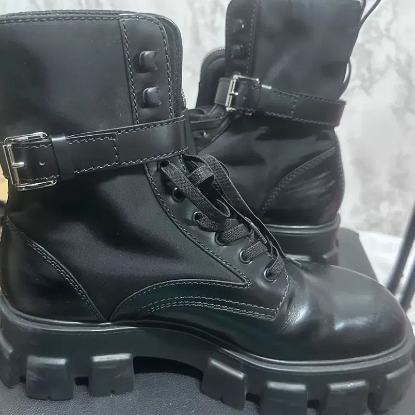 [BUNJANG] Prada Monolith Brushed Leather and Nylon Boots - Black - Size 9.5 / 프라다 모놀리스 브러쉬드 레더 앤 나일론 부츠 블랙 9.5
