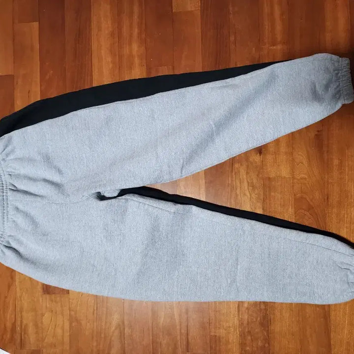[SOLD OUT] 일본 스웻팬츠 2개 일괄(블랙,그레이)