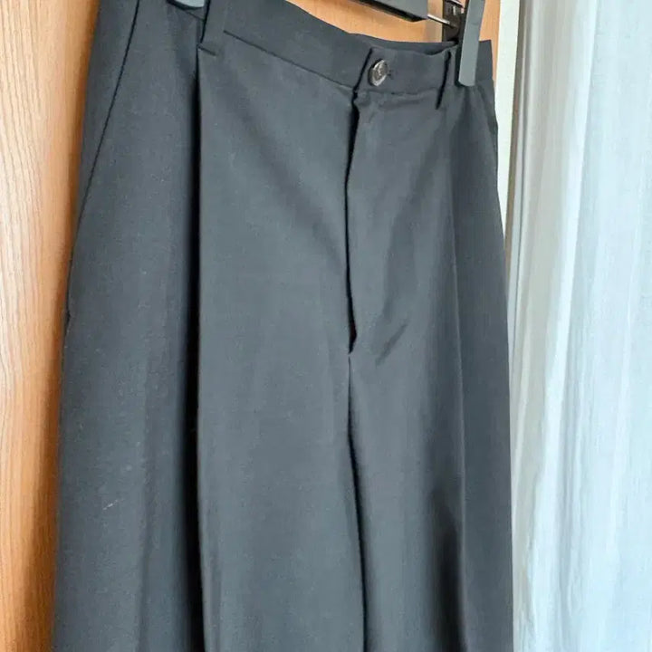 [SOLD OUT] 피사드패턴 썸머 울 슬랙스 블랙 M