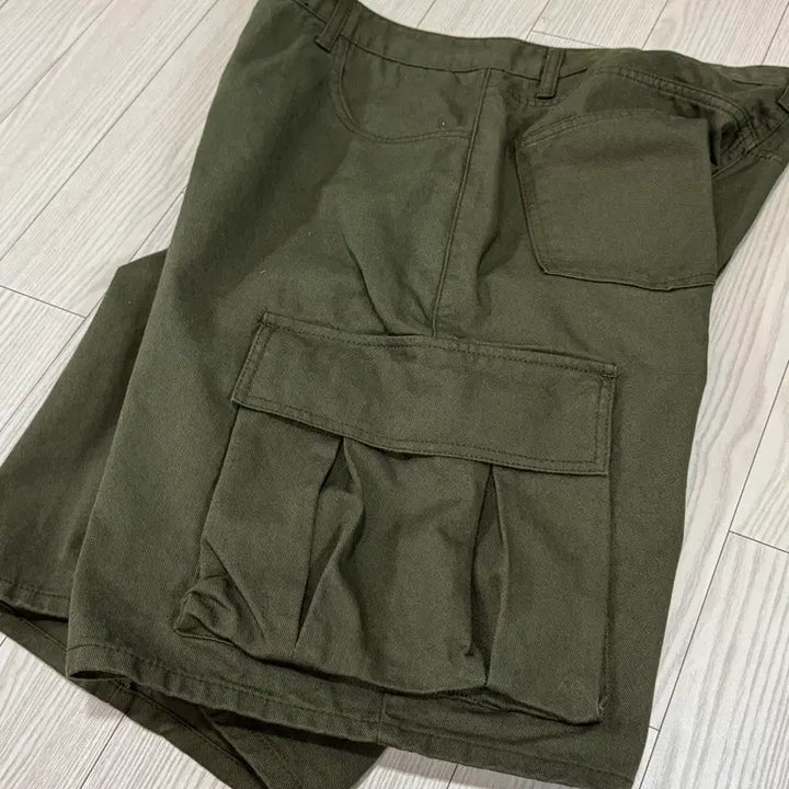 [BUNJANG] BS Rabbit Cargo Bermuda Shorts XL / bs래빗 카고 버뮤다 팬츠바지 xl 상태 s급 카키컬러