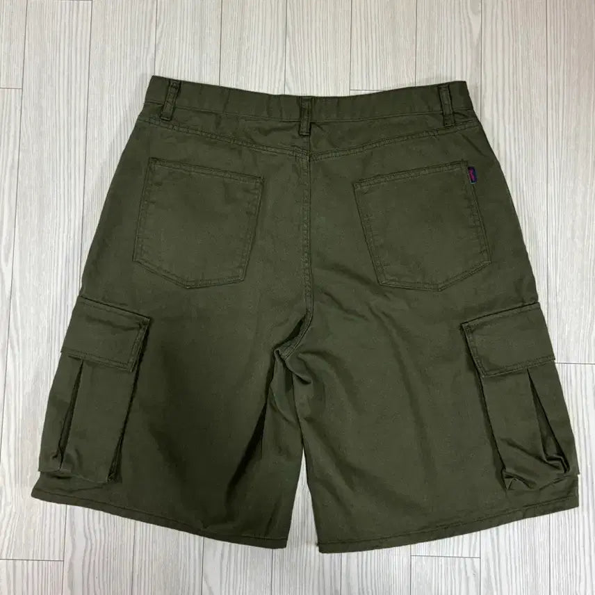 [BUNJANG] BS Rabbit Cargo Bermuda Shorts XL / bs래빗 카고 버뮤다 팬츠바지 xl 상태 s급 카키컬러