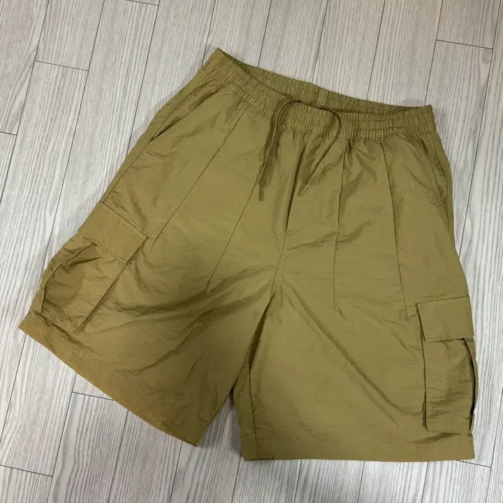 [SOLD OUT] 트래블 나일론 카고 반바지 팬츠 xl 상태s급 베이지