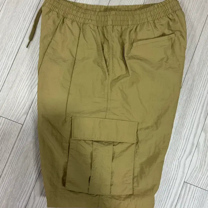 [SOLD OUT] 트래블 나일론 카고 반바지 팬츠 xl 상태s급 베이지