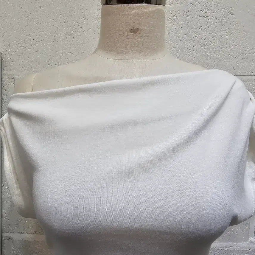 [SOLD OUT] 허리라인 옆셔링 오프숄더 무지 반팔- 화이트
