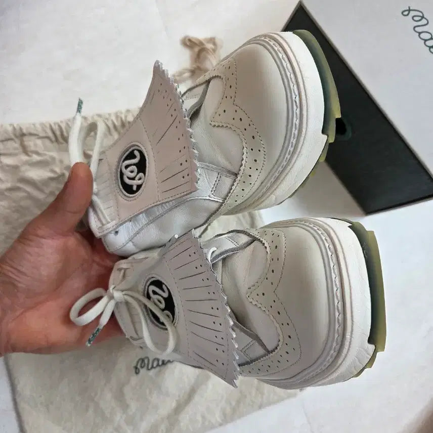 [BUNJANG] Malbon White Wingtip Golf Sneakers / 말본 골프화 화이트 윙팁 스니커즈