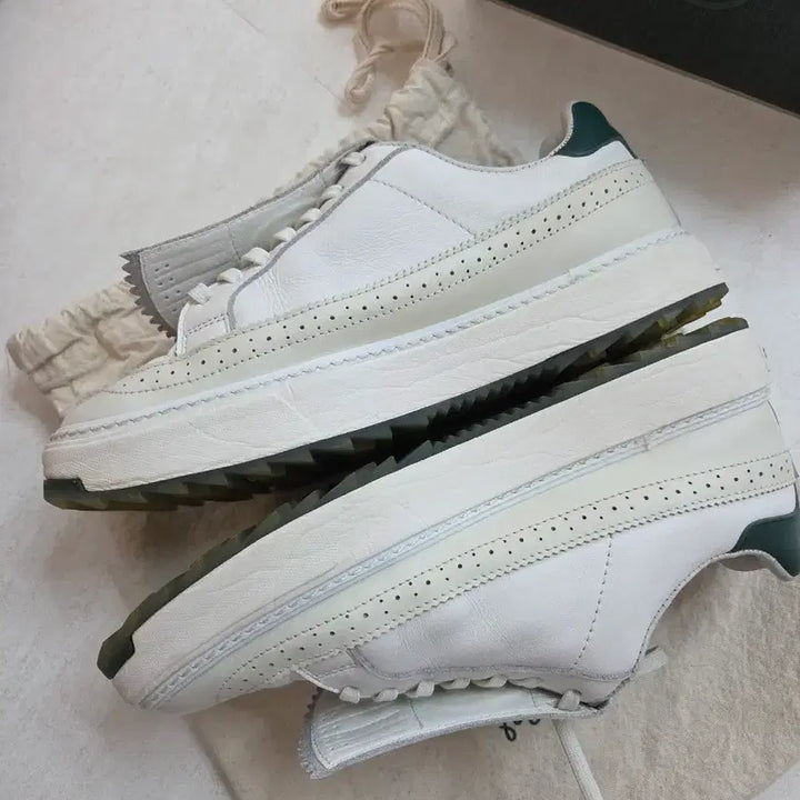 [BUNJANG] Malbon White Wingtip Golf Sneakers / 말본 골프화 화이트 윙팁 스니커즈