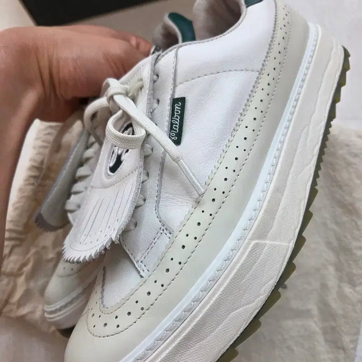 [BUNJANG] Malbon White Wingtip Golf Sneakers / 말본 골프화 화이트 윙팁 스니커즈