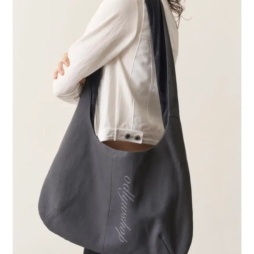 [BUNJANG] Oddly Workshop Reversible Canvas Crossbody Bag / 오들리워크샵 캔버스 리버시블 크로스바디백