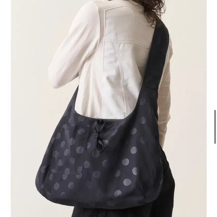 [BUNJANG] Oddly Workshop Reversible Canvas Crossbody Bag / 오들리워크샵 캔버스 리버시블 크로스바디백