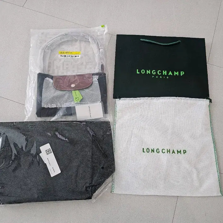 [SOLD OUT] (새상품) 롱샴 르 플리아쥬 롱핸들 라지 블랙 풀구성
